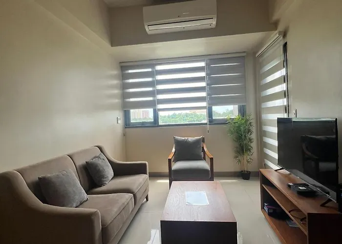 Exec 1br One Manchester Place With Pool, Pass Is P 350 Pp *
